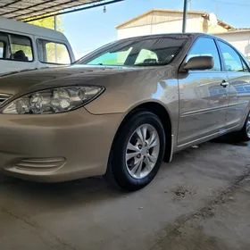 Toyota Camry 2004