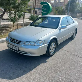 Toyota Camry 2001