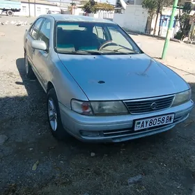 Nissan Sunny 1997