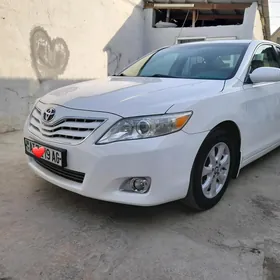 Toyota Camry 2010