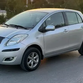 Toyota Yaris 2010