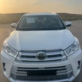 Toyota Highlander 2019