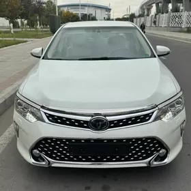 Toyota Camry 2017