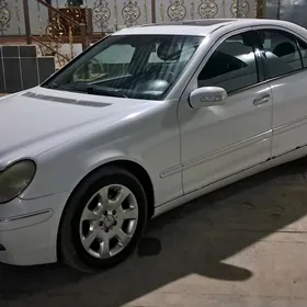 Mercedes-Benz C-Class 2001