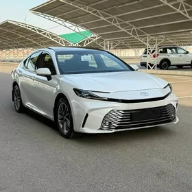 Toyota Camry 2024