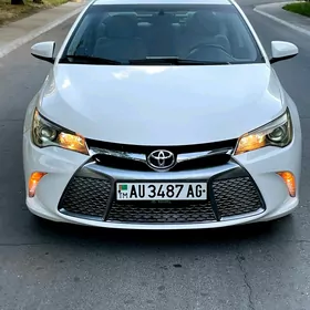 Toyota Camry 2017