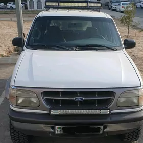 Ford Explorer 1996