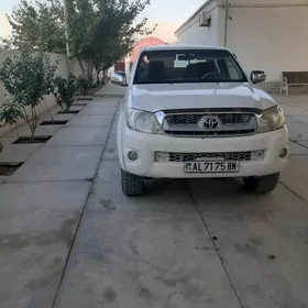 Toyota Hilux 2010