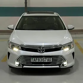 Toyota Camry 2017