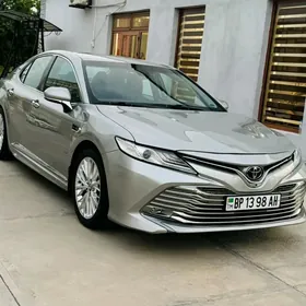 Toyota Camry 2018