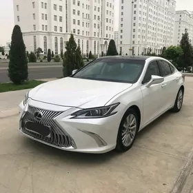 Lexus ES 350 2019