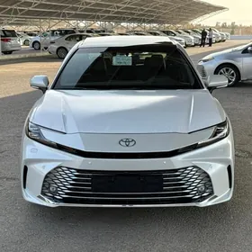 Toyota Camry 2024