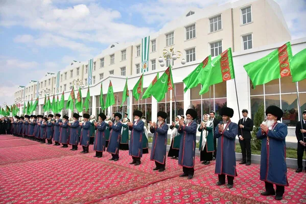 Türkmenbaşy şäherinde “Türkmennebit” DK-nyň işgärleri üçin ýaşaýyş jaýlary gurlar