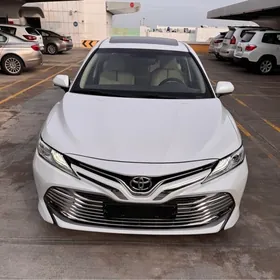 Toyota Camry 2020