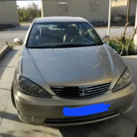 Toyota Camry 2004