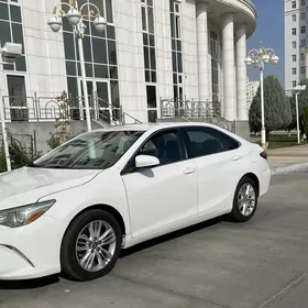 Toyota Camry 2016