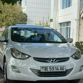 Hyundai Elantra 2012