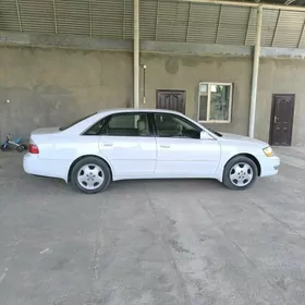 Toyota Avalon 2004