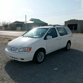 Toyota Sienna 2001