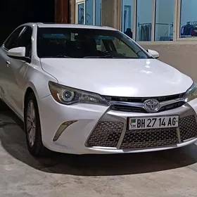 Toyota Camry 2016