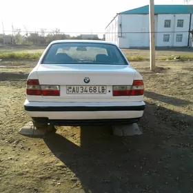 BMW 525 1990