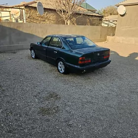 BMW 525 1992