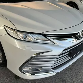 Toyota Camry 2024