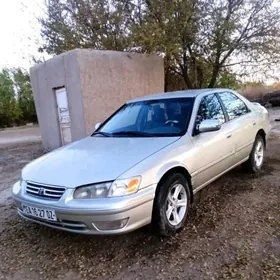 Toyota Camry 2001