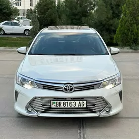 Toyota Camry 2015