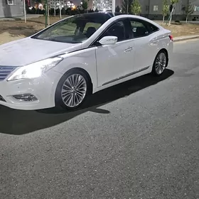 Hyundai Azera 2012