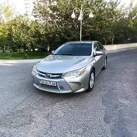 Toyota Camry 2016