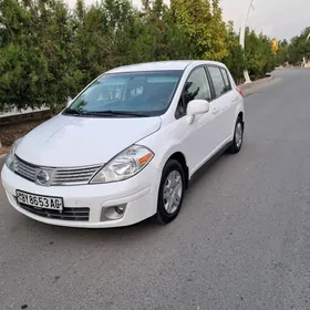 Nissan Versa 2010