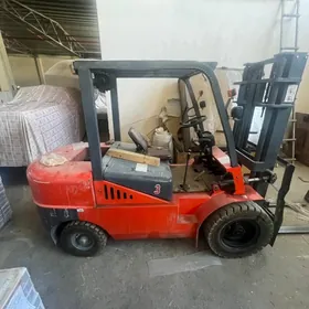 Kara Forklift 2019