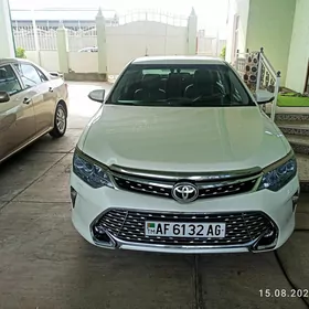 Toyota Camry 2016