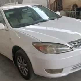 Toyota Camry 2004