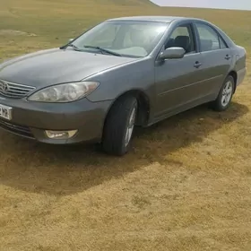 Toyota Camry 2004