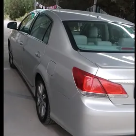 Toyota Avalon 2011