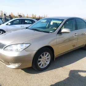 Toyota Camry 2004