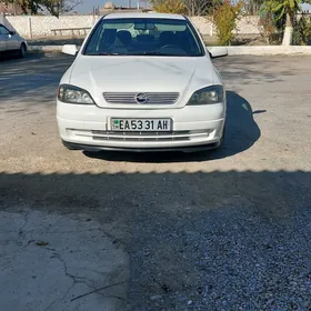 Opel Astra 2003