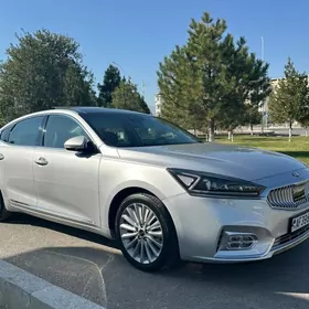 Kia Cadenza 2017