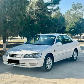 Toyota Camry 2001