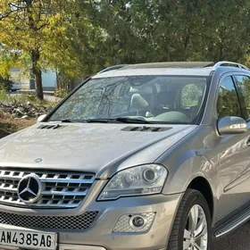 Mercedes-Benz ML350 2008