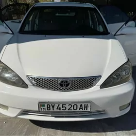 Toyota Camry 2004