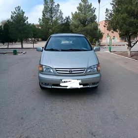 Toyota Sienna 2001