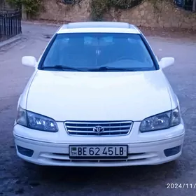 Toyota Camry 1999