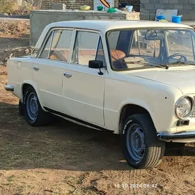 Lada 2104 1990