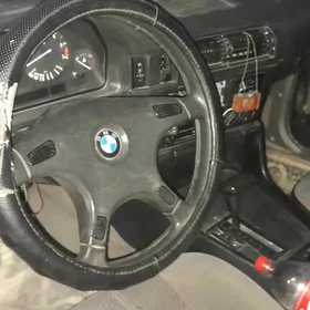 BMW 525 1990