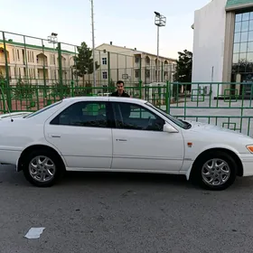 Toyota Camry 2001