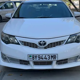 Toyota Camry 2013