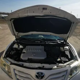 Toyota Camry 2011